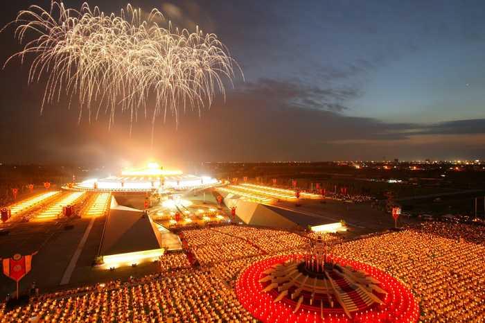 Dhammakaya Pagoda, Bangkok, Thailand